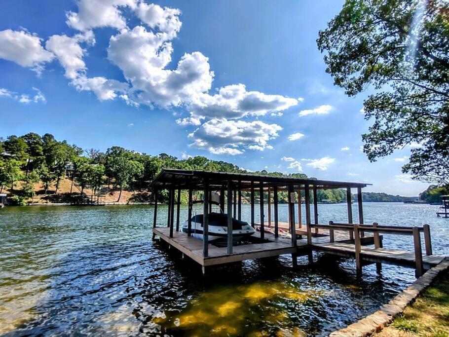 #05 - Lakefront Two Bedroom Cottage- Pet Friendly Хот-Спрингс Экстерьер фото