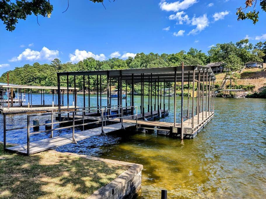 #05 - Lakefront Two Bedroom Cottage- Pet Friendly Хот-Спрингс Экстерьер фото