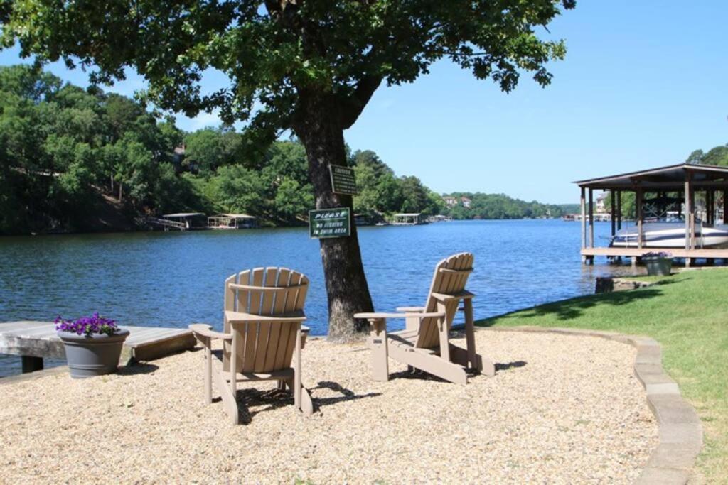 #05 - Lakefront Two Bedroom Cottage- Pet Friendly Хот-Спрингс Экстерьер фото